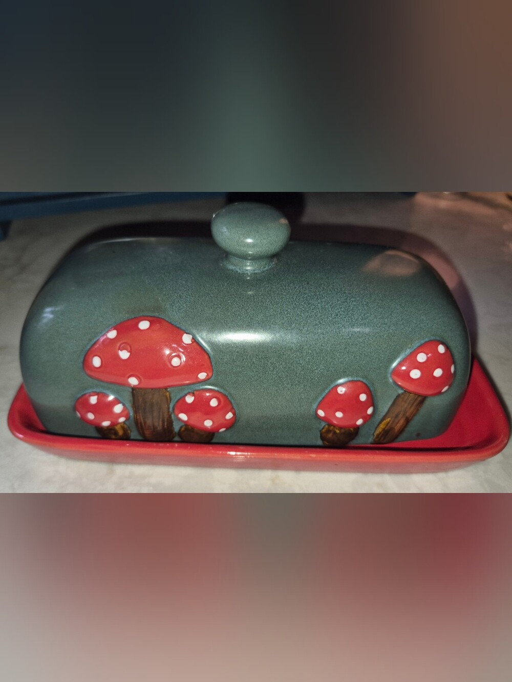 Cottagecore-style ceramic mushroom butter dish With Lid - Picture 3 of 6
